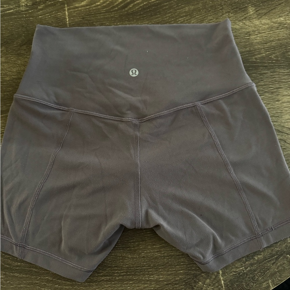 lululemon athletica Women's Gray High-Waisted Shorts